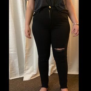 GOOD AMERICAN/GOOD WAIST BLACK JEANS